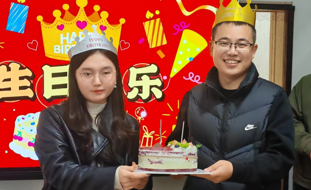 Zemeijia احتفال الشتاء المبكر